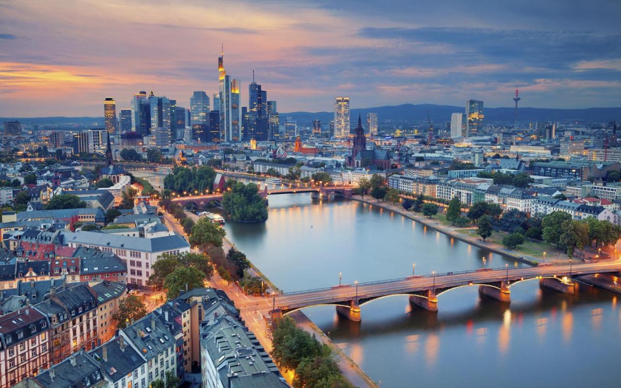 Hotel Little Paris Франкфурт на Майн Екстериор снимка